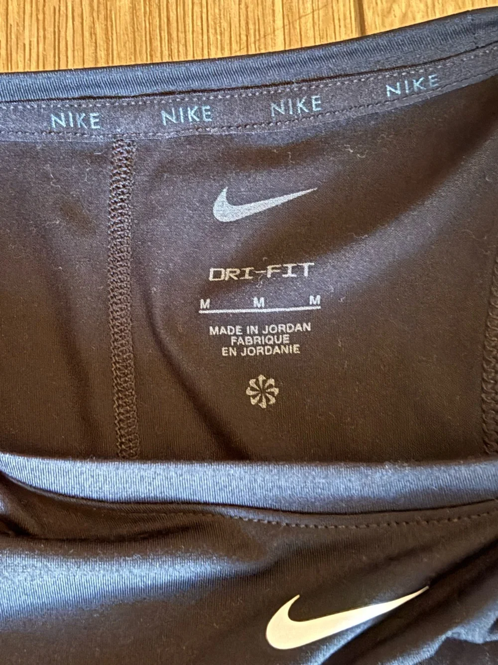 EUC Nike Women’s Medium Black High-Neck Athletic Tank Top